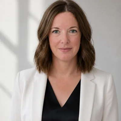 headshot of Kate Meyer